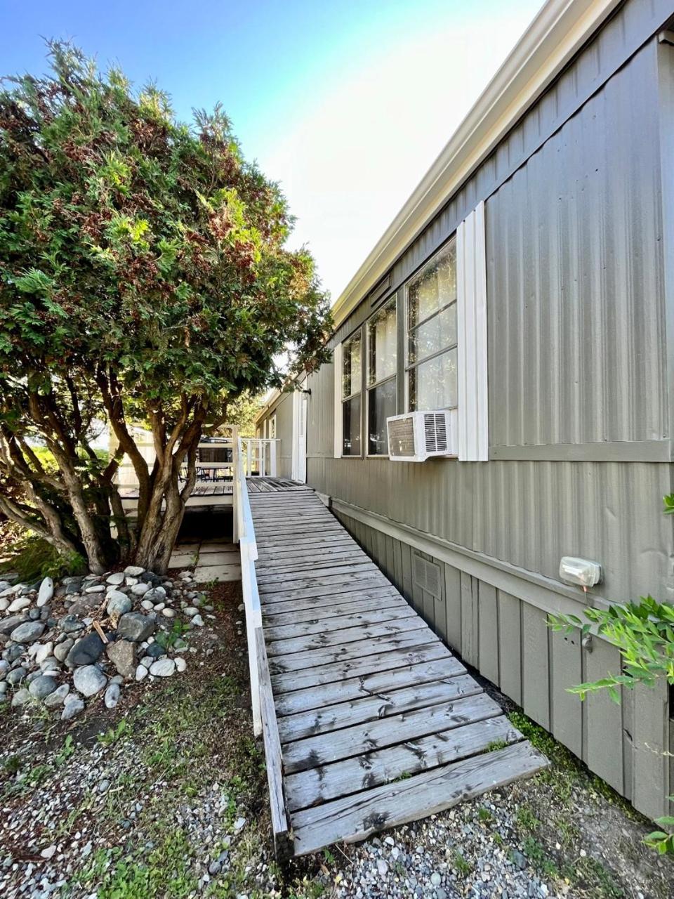Roberts Roost Resort Quesnel Kültér fotó